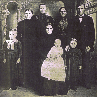 Johannes Felsing and Family